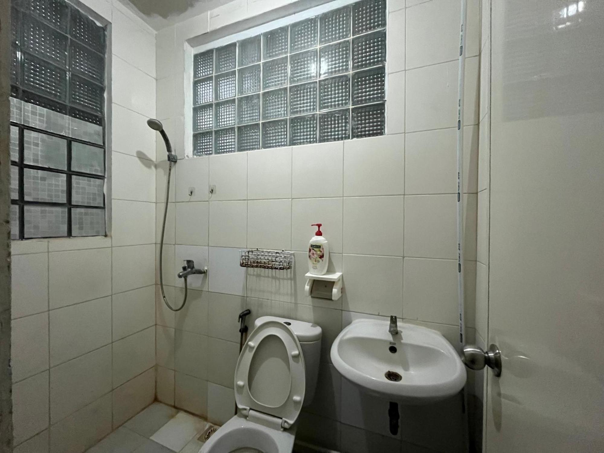 Spot On 94142 Al Fatih Residence Syariah 2 자카르타 외부 사진